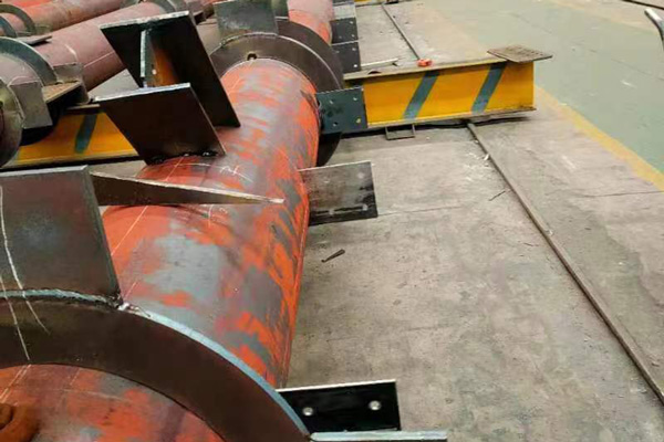 長春鋼結(jié)構(gòu)在生產(chǎn)角鋼的時候需要注意什么 長春鋼結(jié)構(gòu)在生產(chǎn)角鋼的時候需要注意什么