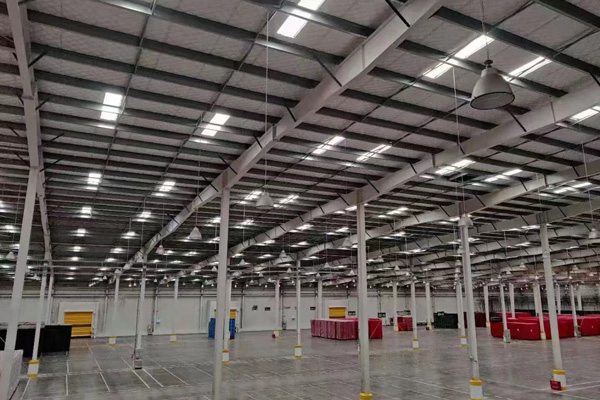 微鋼結(jié)構(gòu)工廠